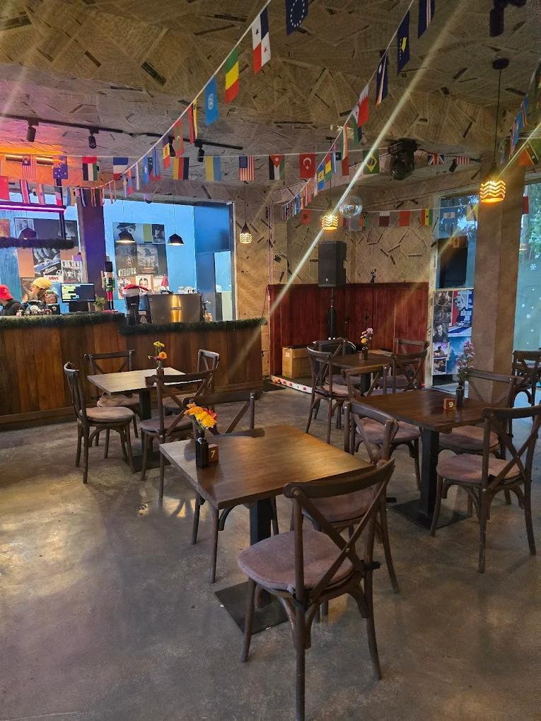 Cafe Noshers